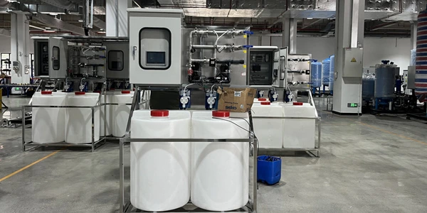 Sistema de dosagem automática de produtos químicos